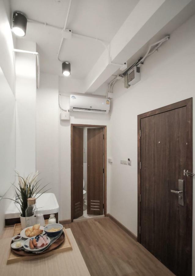 Vive Silom Hotel Bangkok Kültér fotó