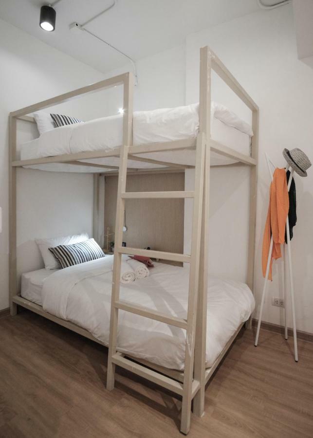 Vive Silom Hotel Bangkok Kültér fotó